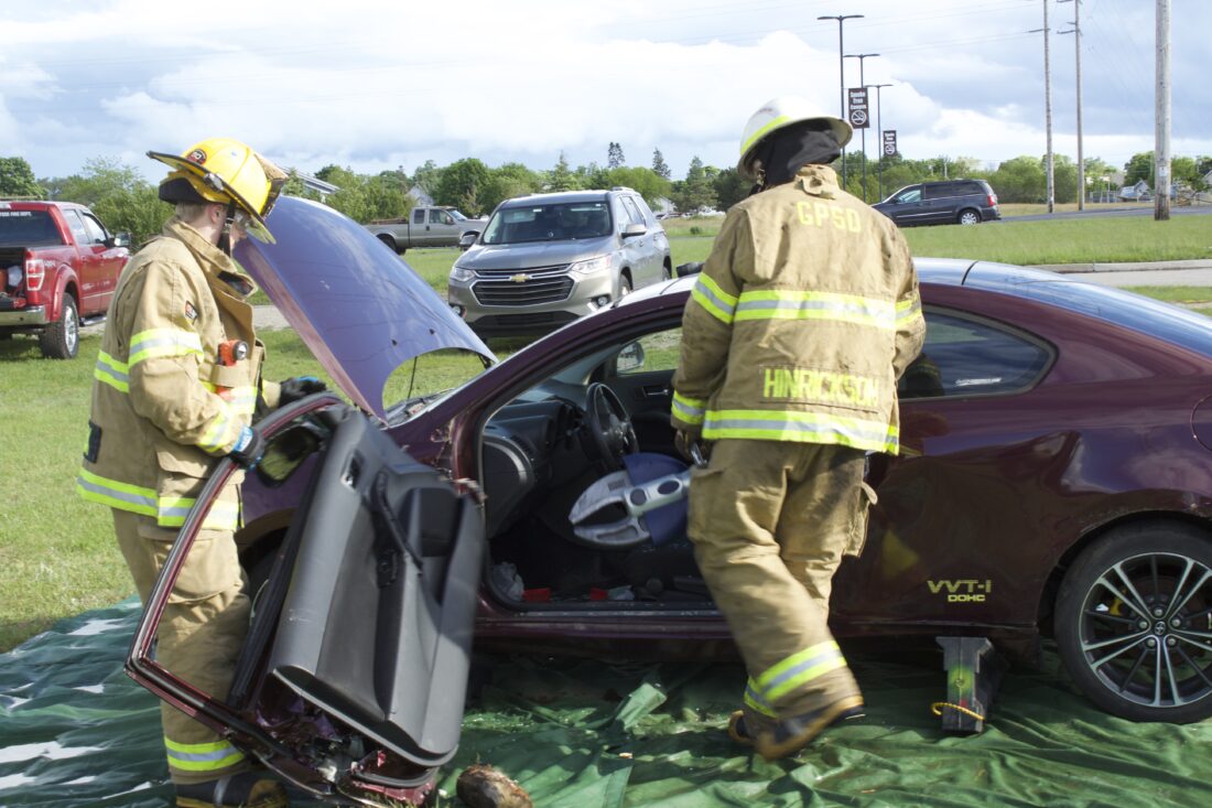 Gladstone Public Safety hosts public at open house News, Sports, Jobs